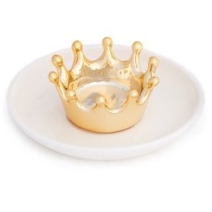 LC Lauren Conrad Accents - NIB Unique Ceramic Gold Crown Trinket Tray LC Lauren Conrad Accents - NIB Unique Ceramic Gold Crown Trinket Tray